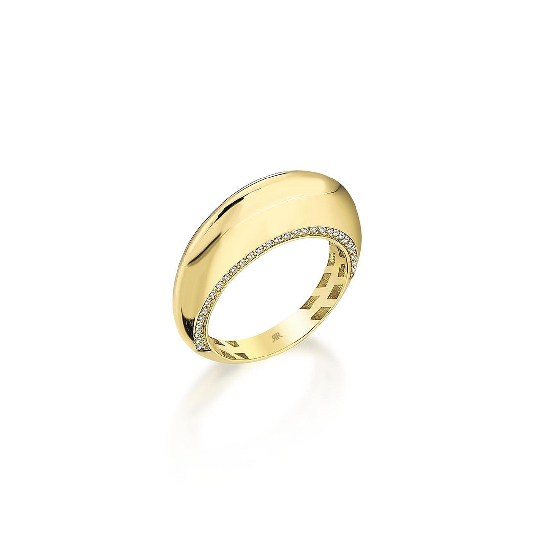 Yan Sırası Taşlı Zarif Altın Yüzük