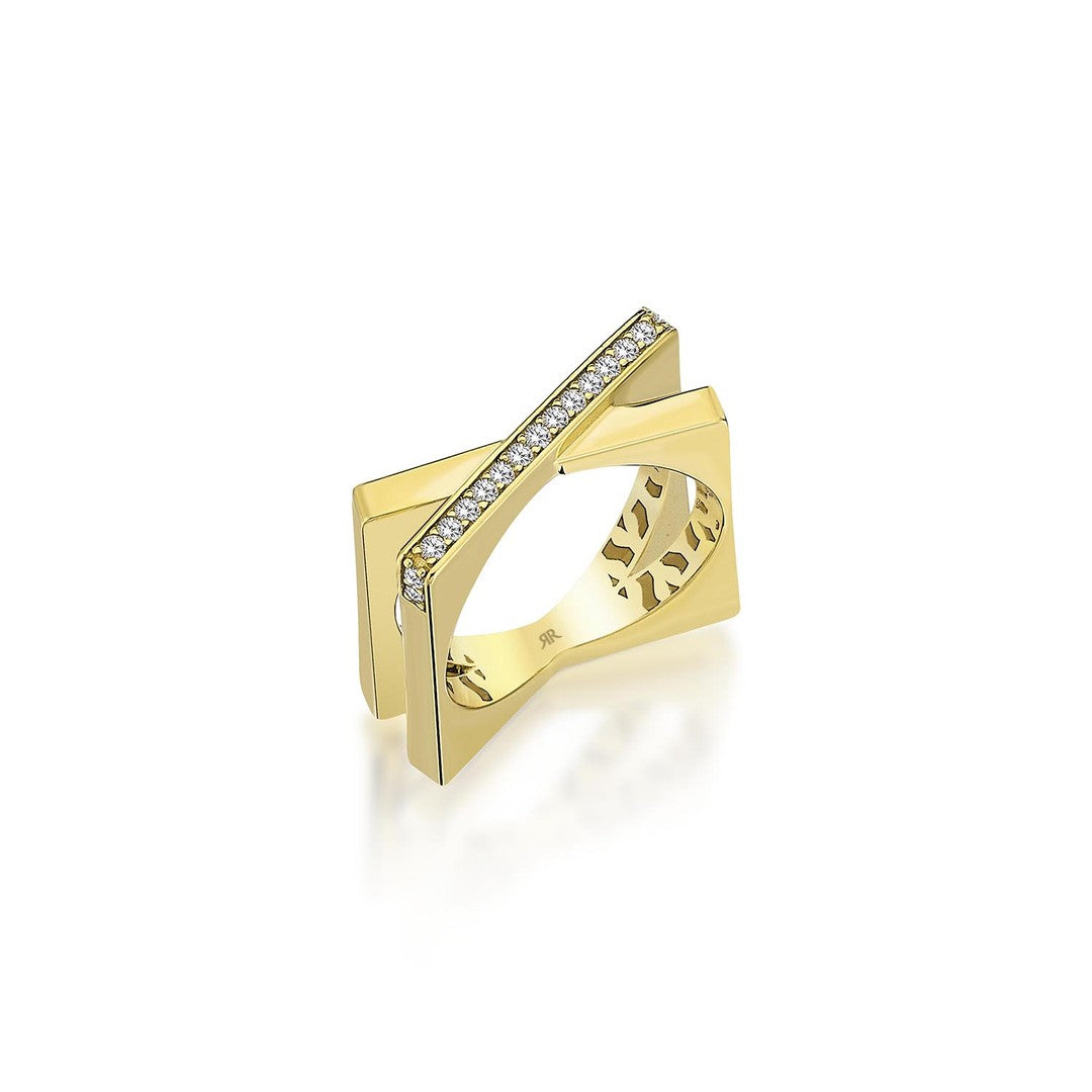 Sıra Taşlı Köşeli Altın Yüzük