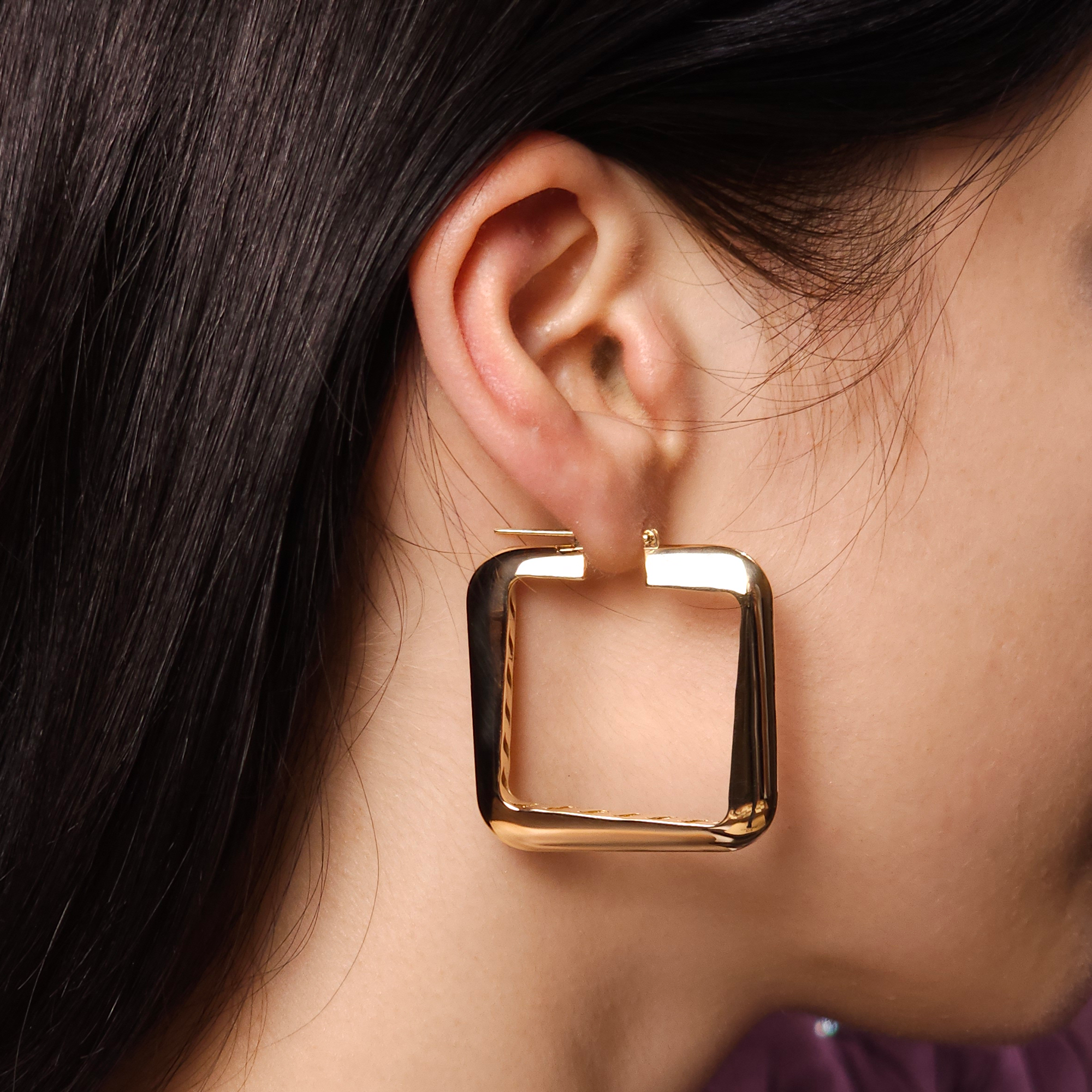 Kare Şeklinde Halka Altın Küpe