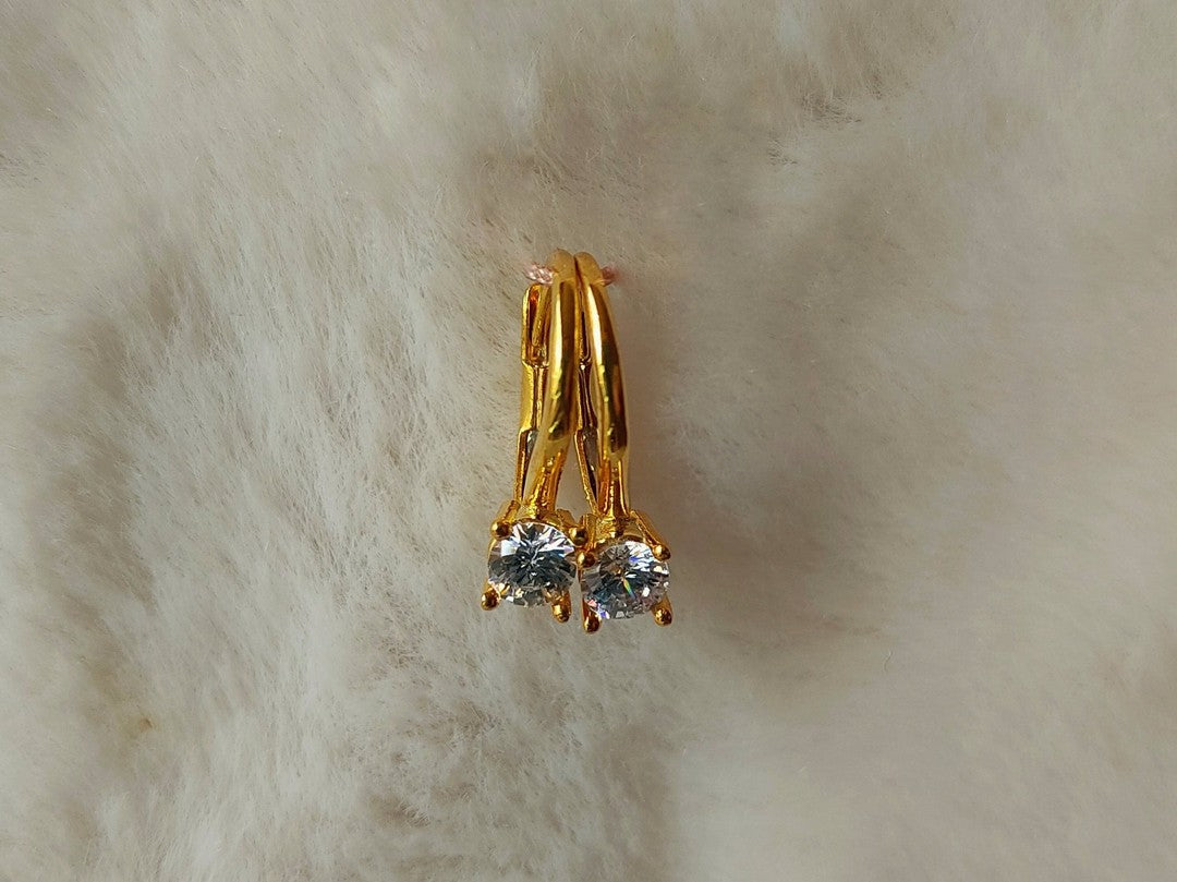 Minimal Lever-Back Altın Küpe