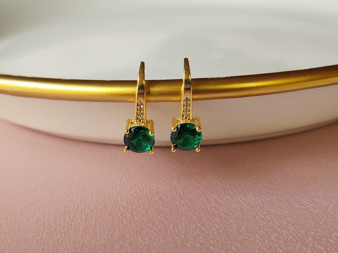 Elegant Lever-Back Altın Küpe