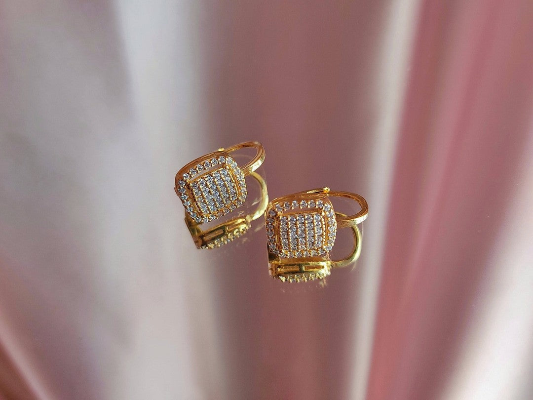 Kare Şekilli Lever-Back Küpeler