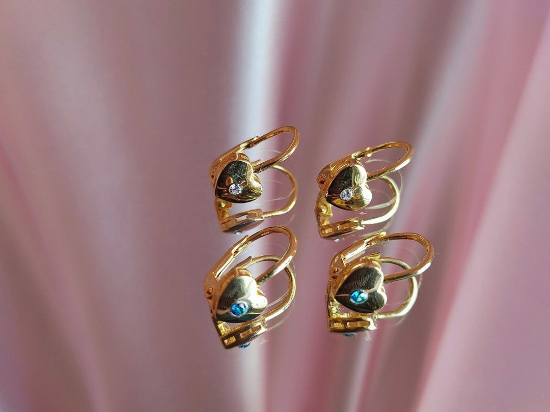 Kalp Şeklinde Lever-Back Altın Küpe