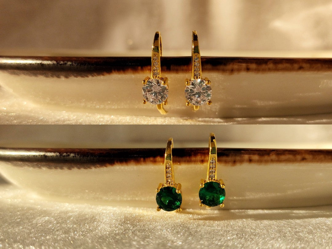 Elegant Lever-Back Altın Küpe