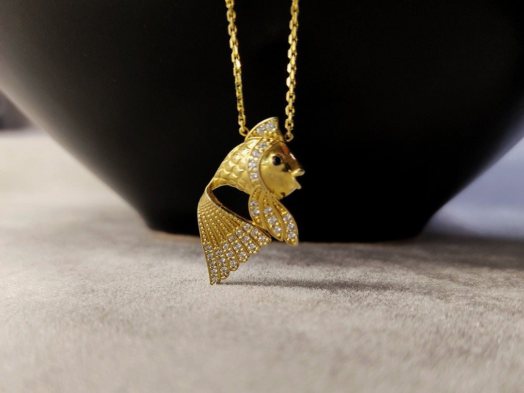 Koi Balığı Altın Kolye