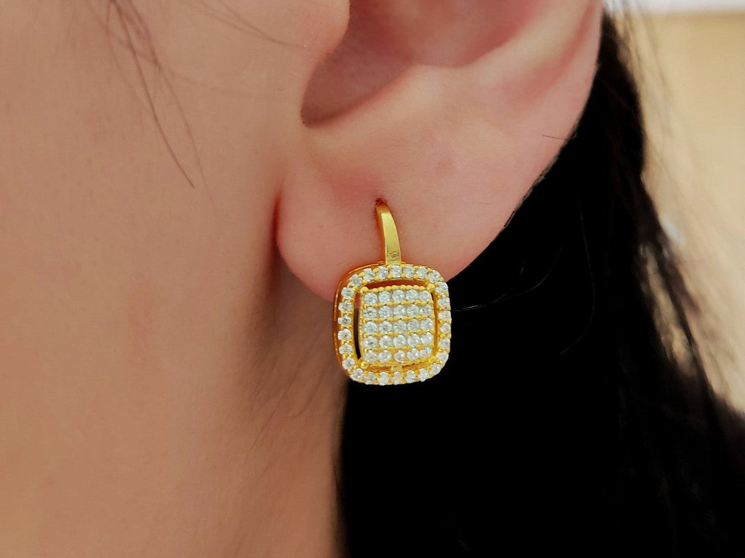 Kare Şekilli Lever-Back Küpeler