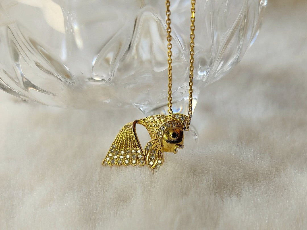 Koi Balığı Altın Kolye