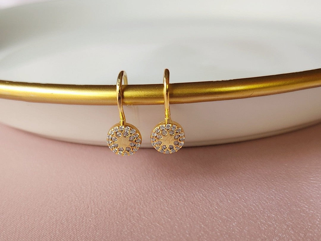 Halka Şeklinde Lever-Back Altın Küpe