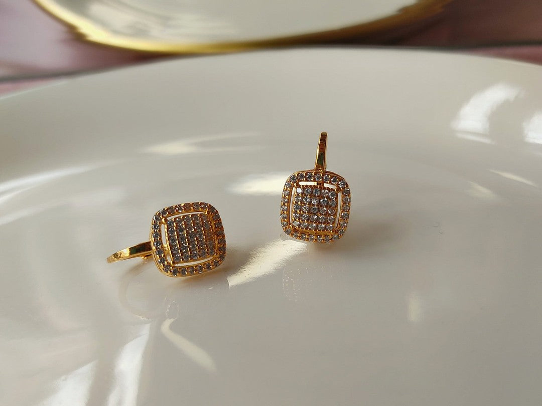 Kare Şekilli Lever-Back Küpeler