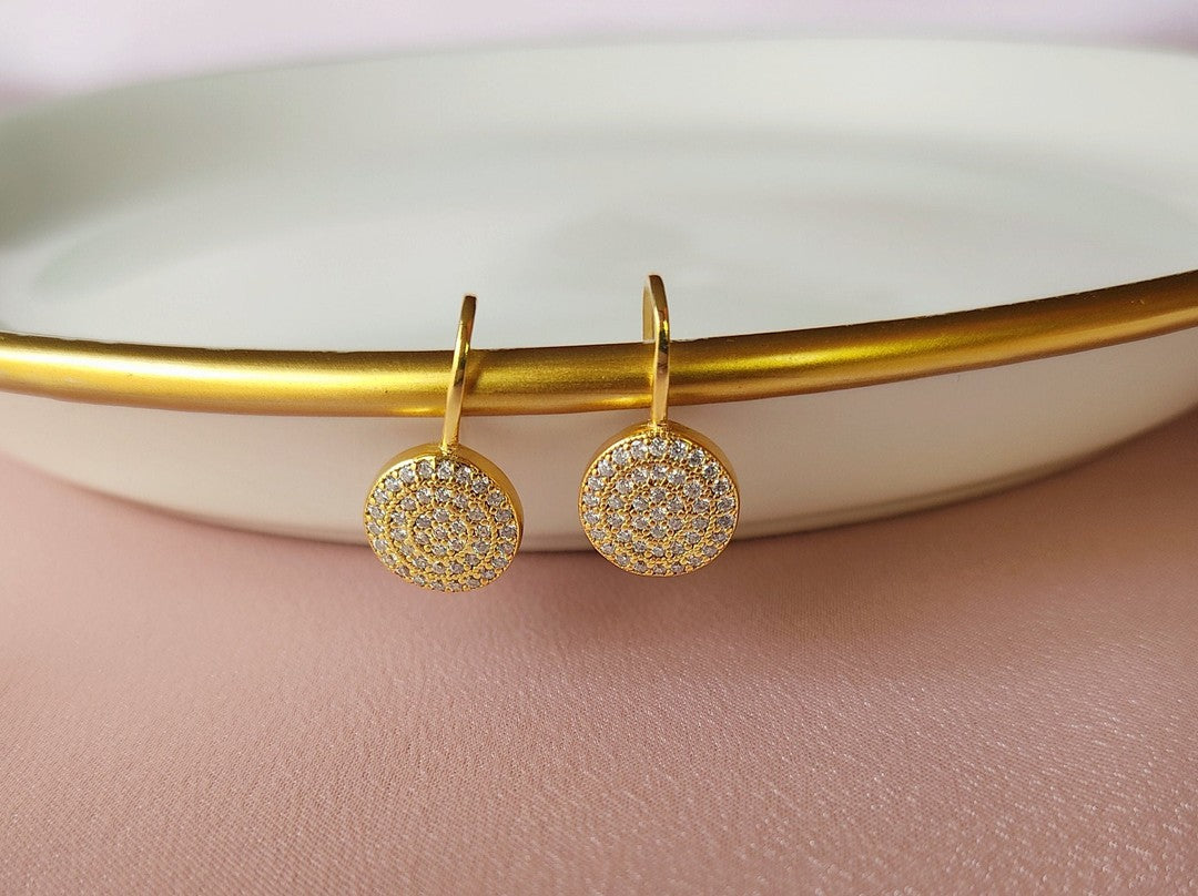 Şık Lever-Back Altın Küpe