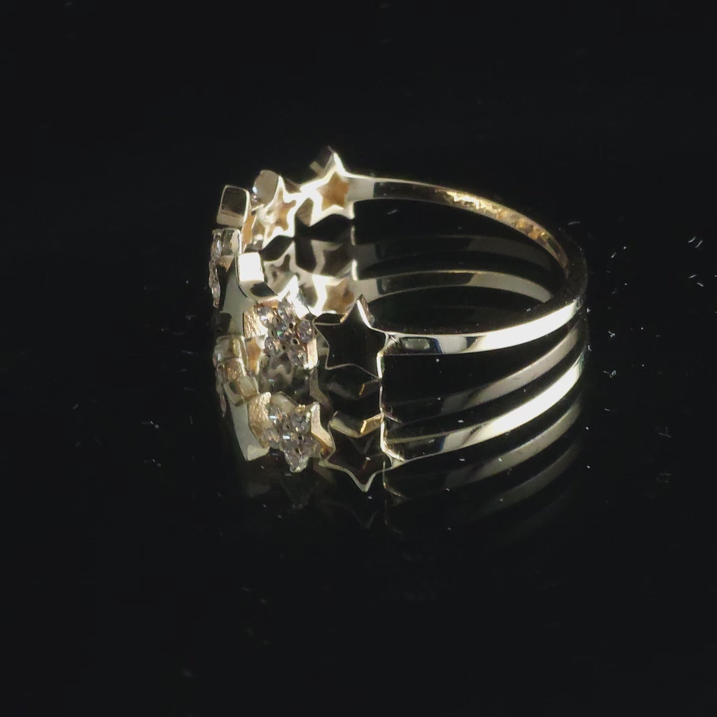 Nera Minimal Yıldızlı Altın Yüzük